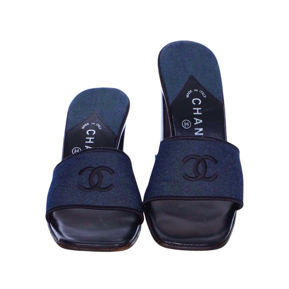 Vintage CHANEL CC Logo Mule Denim & Black Leather Block Heel Sandals - Picture 11 of 13